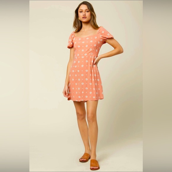 O'Neill | Mandia Short Sleeve Floral Mini Dress Peach Smocking - Size S - Picture 1 of 5